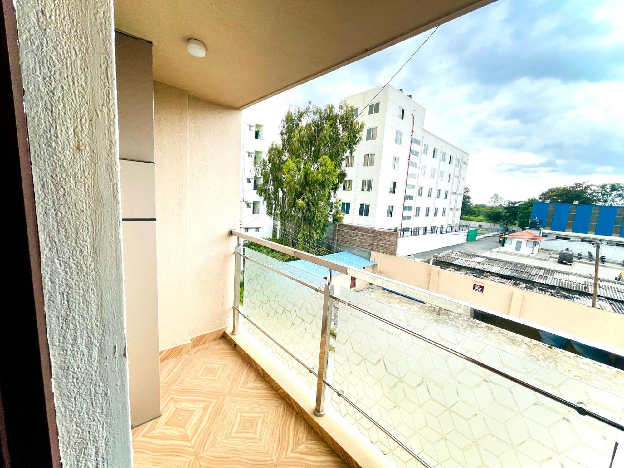 Aura By Agira Hotels Yelahanka Extérieur photo