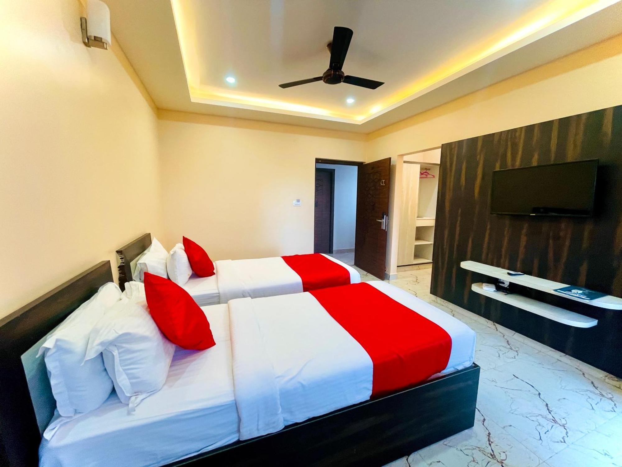 Aura By Agira Hotels Yelahanka Extérieur photo