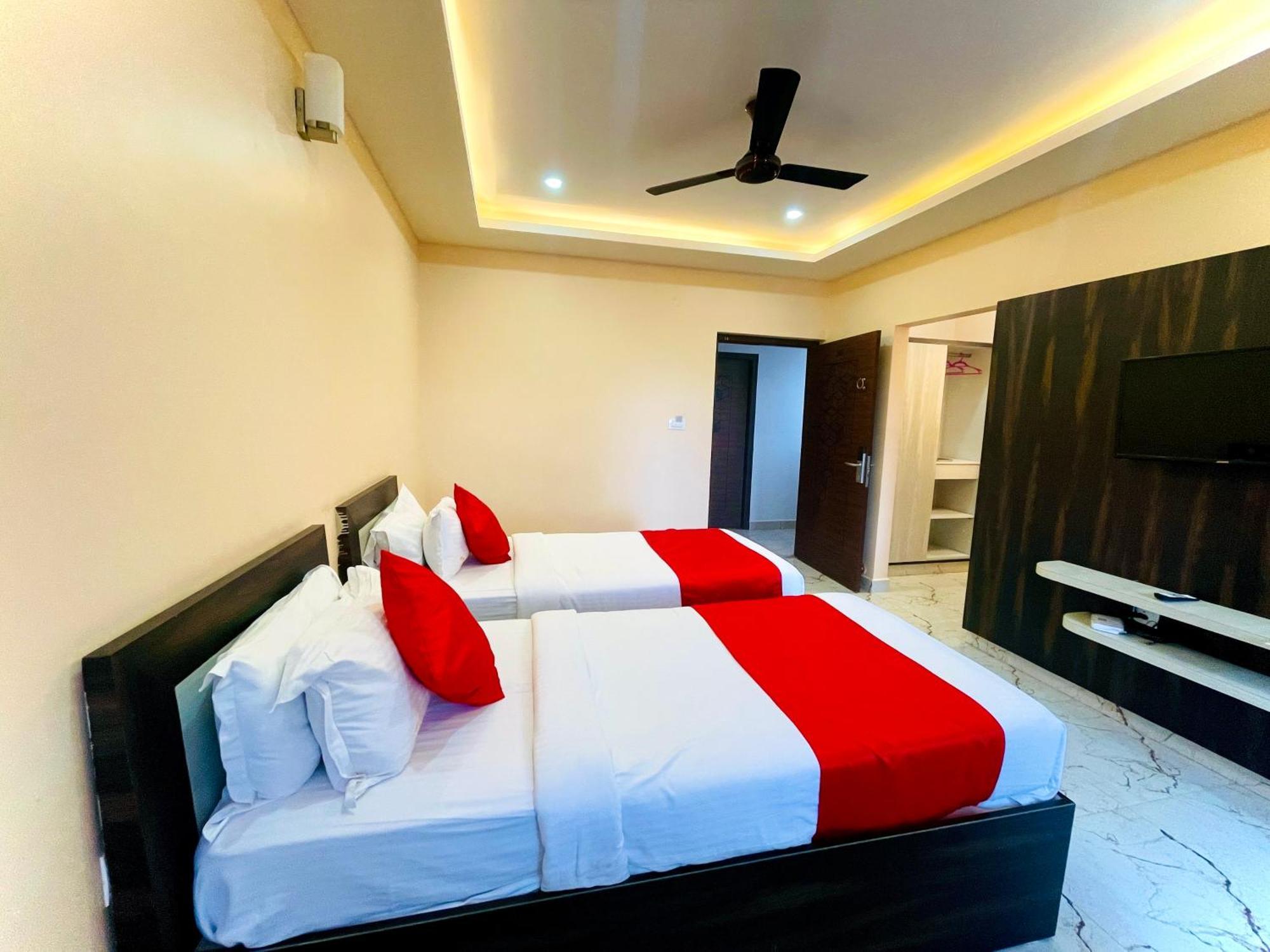 Aura By Agira Hotels Yelahanka Extérieur photo