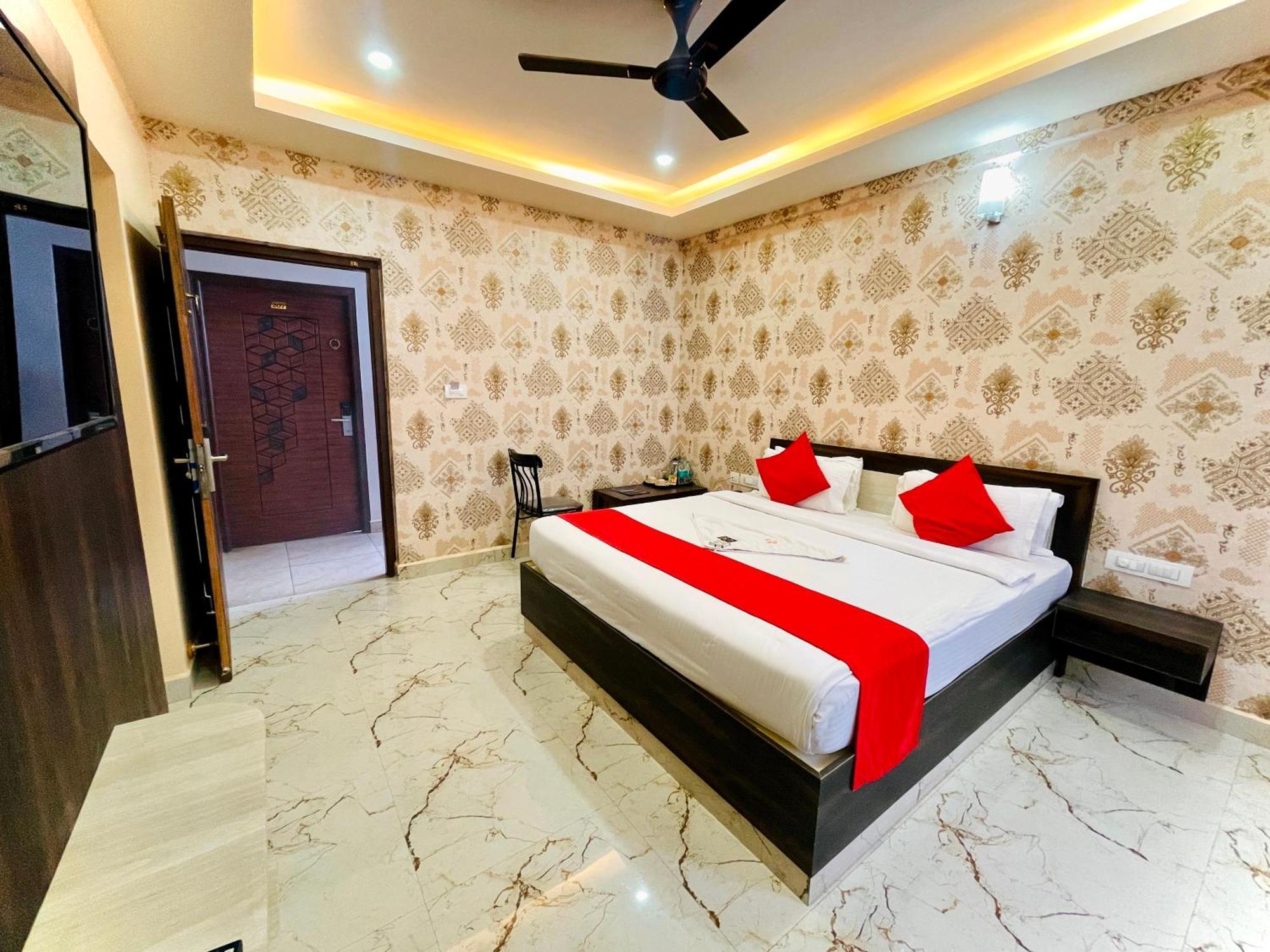 Aura By Agira Hotels Yelahanka Extérieur photo