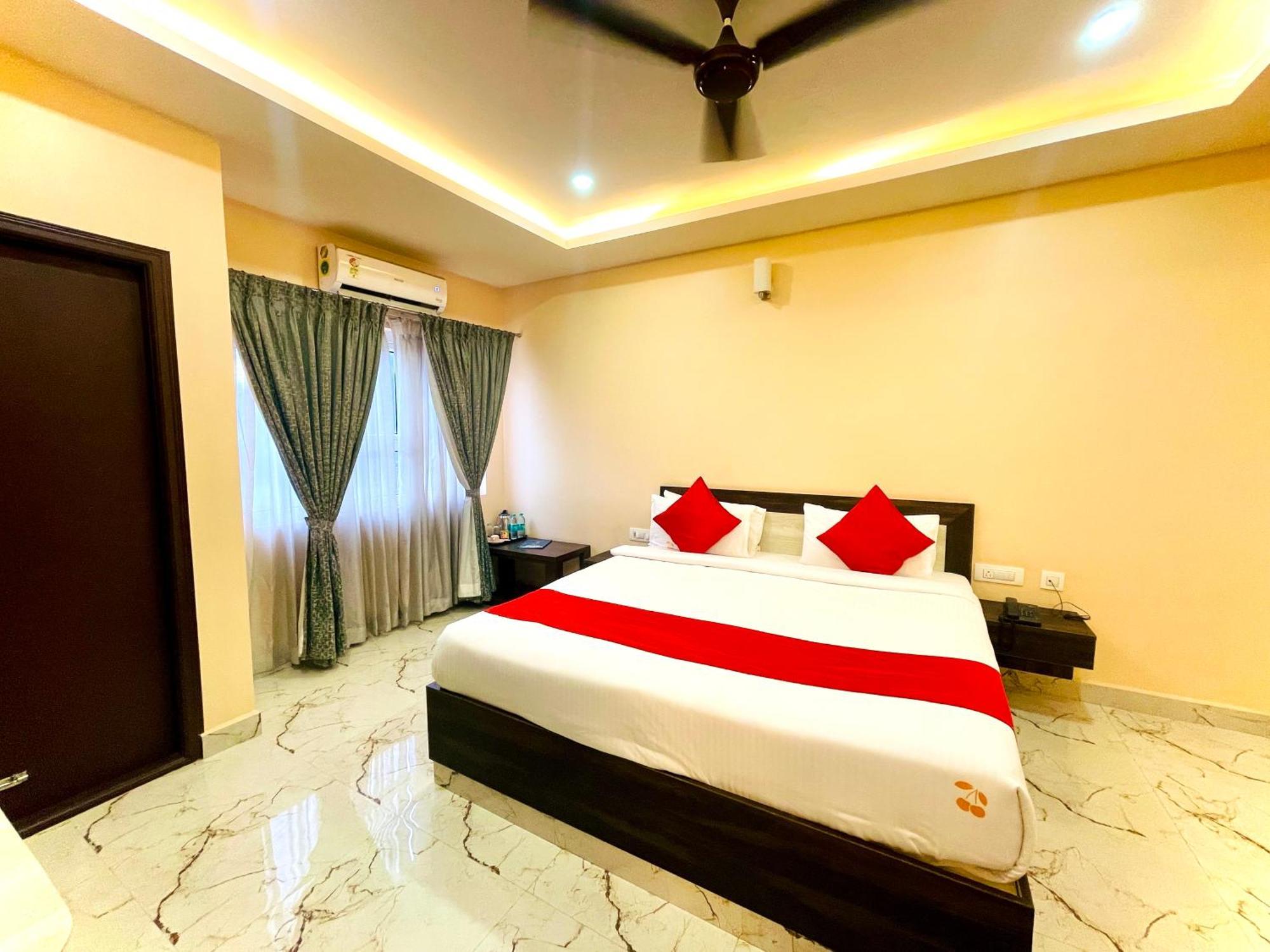 Aura By Agira Hotels Yelahanka Extérieur photo