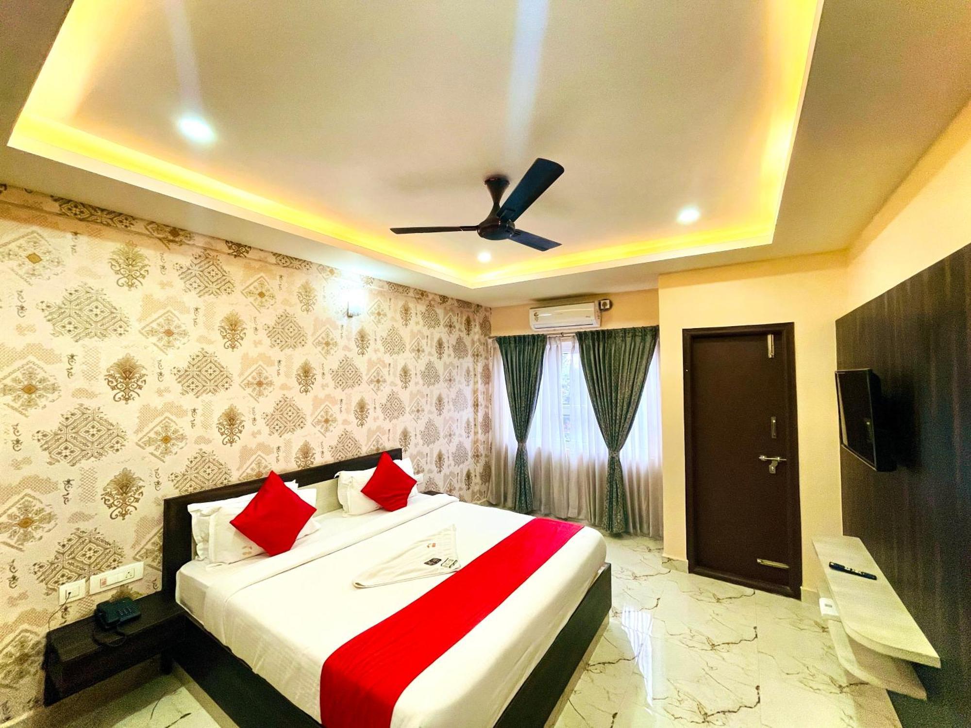 Aura By Agira Hotels Yelahanka Extérieur photo